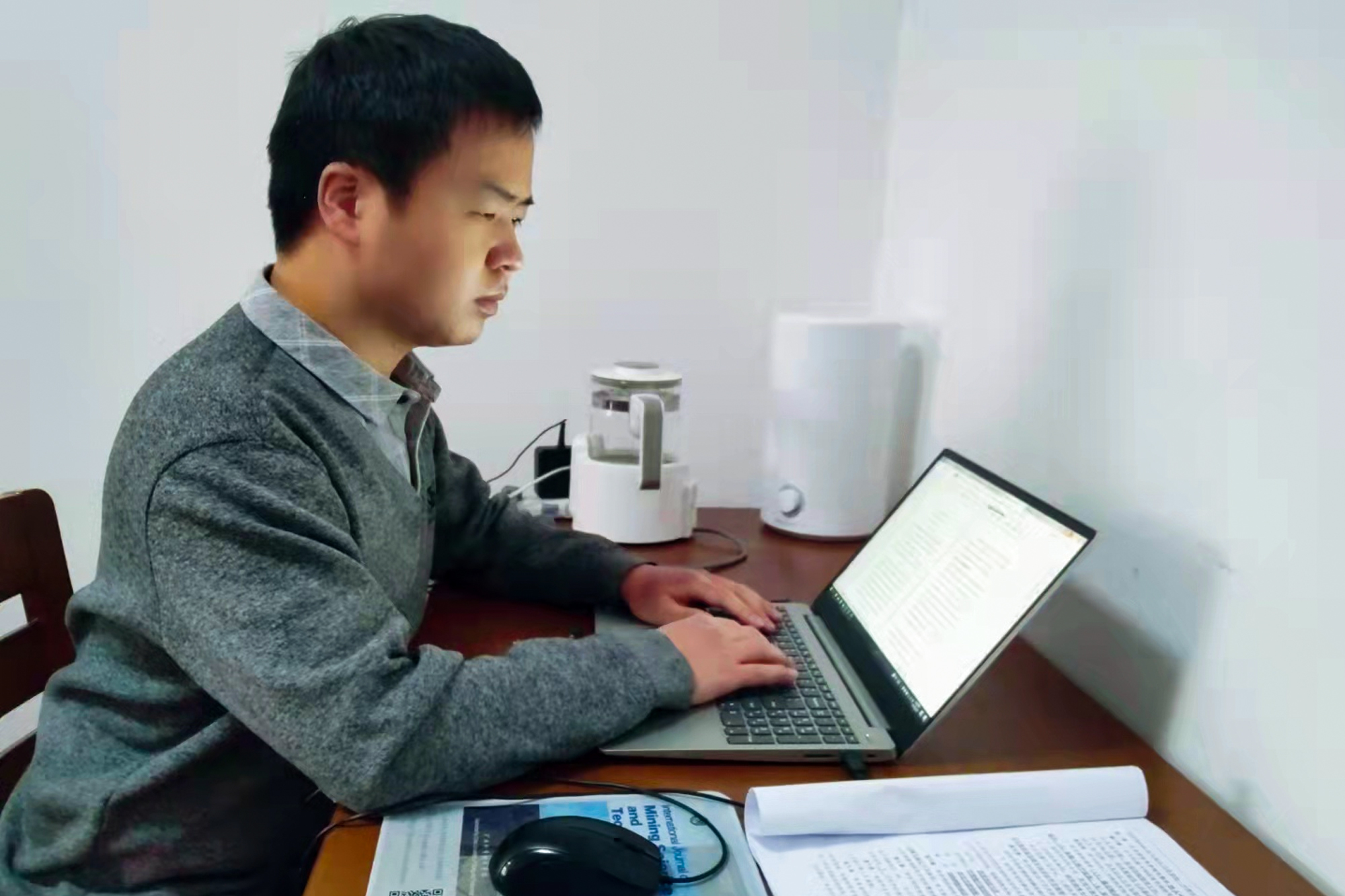 科研-图-2.jpg 原来名称也丢了